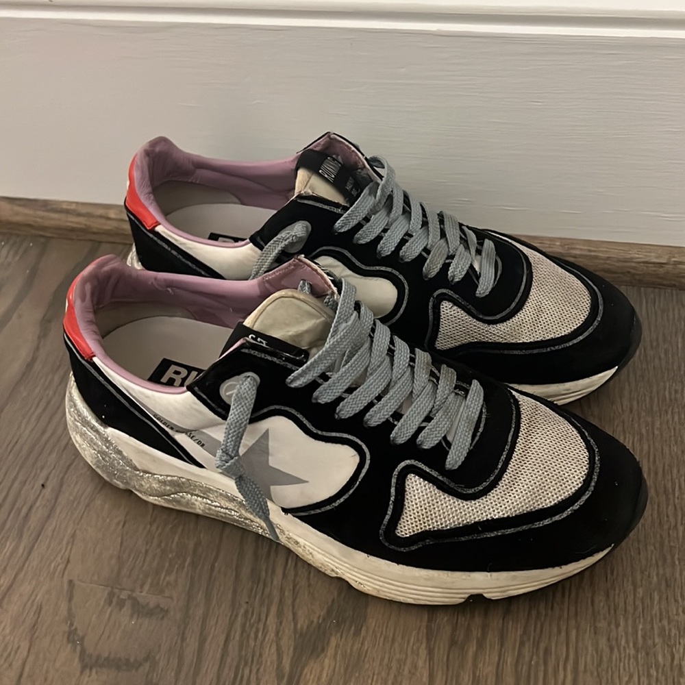 Golden Goose Black White Silver Red Low-Top Sneakers with Star - Picture 7 of 7